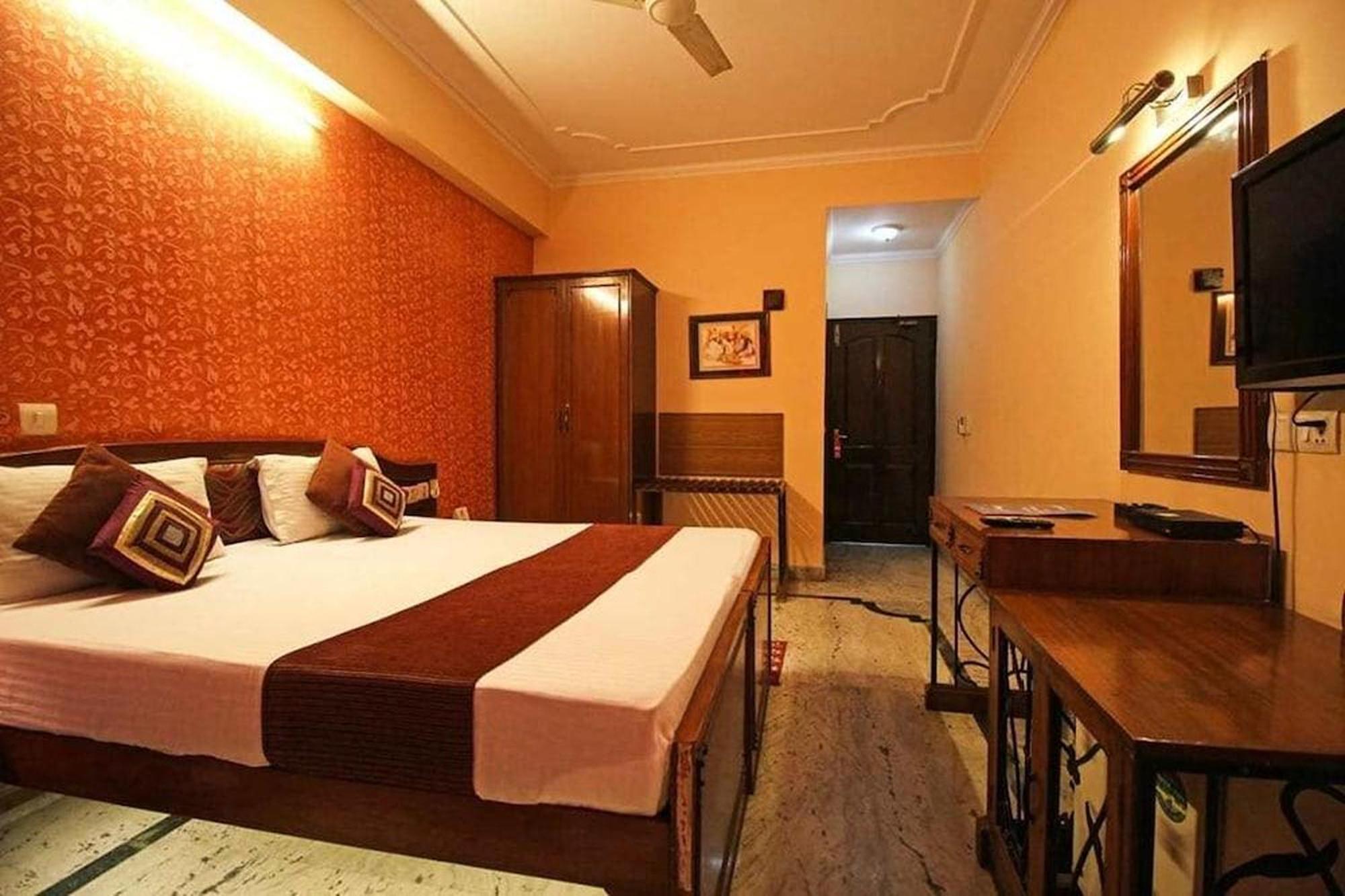 Hotel Indraprastha Delhi  Exterior photo