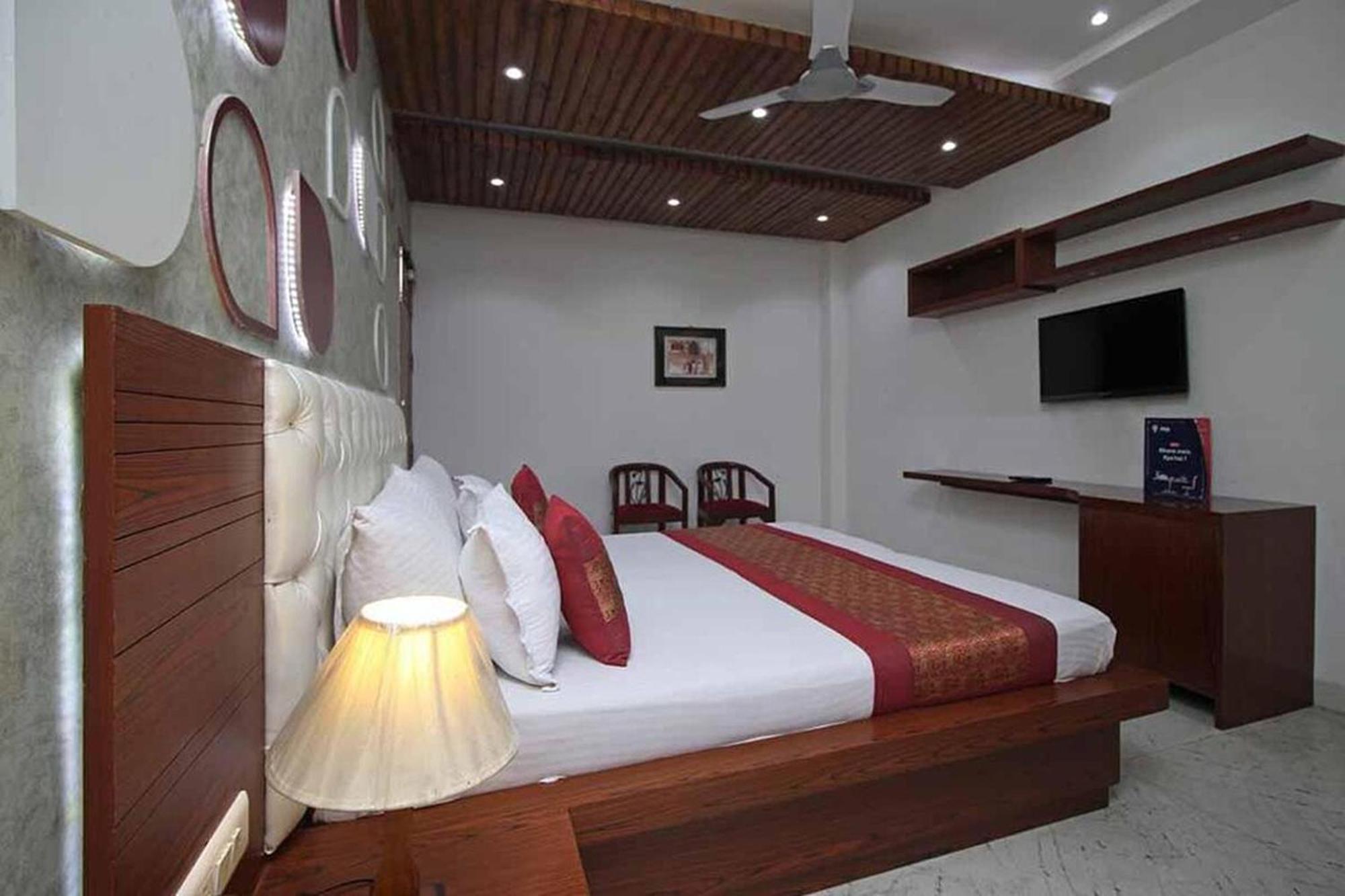 Hotel Indraprastha Delhi  Exterior photo