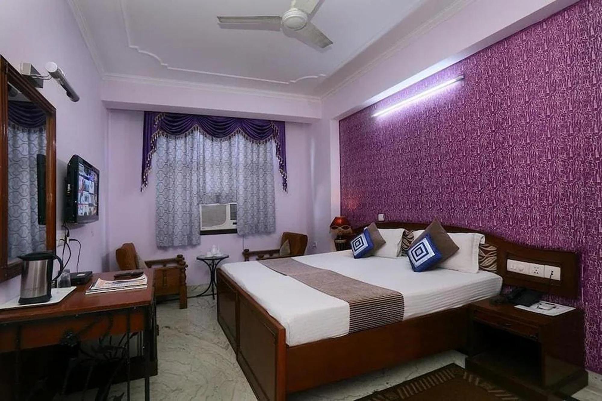 Hotel Indraprastha Delhi  Exterior photo