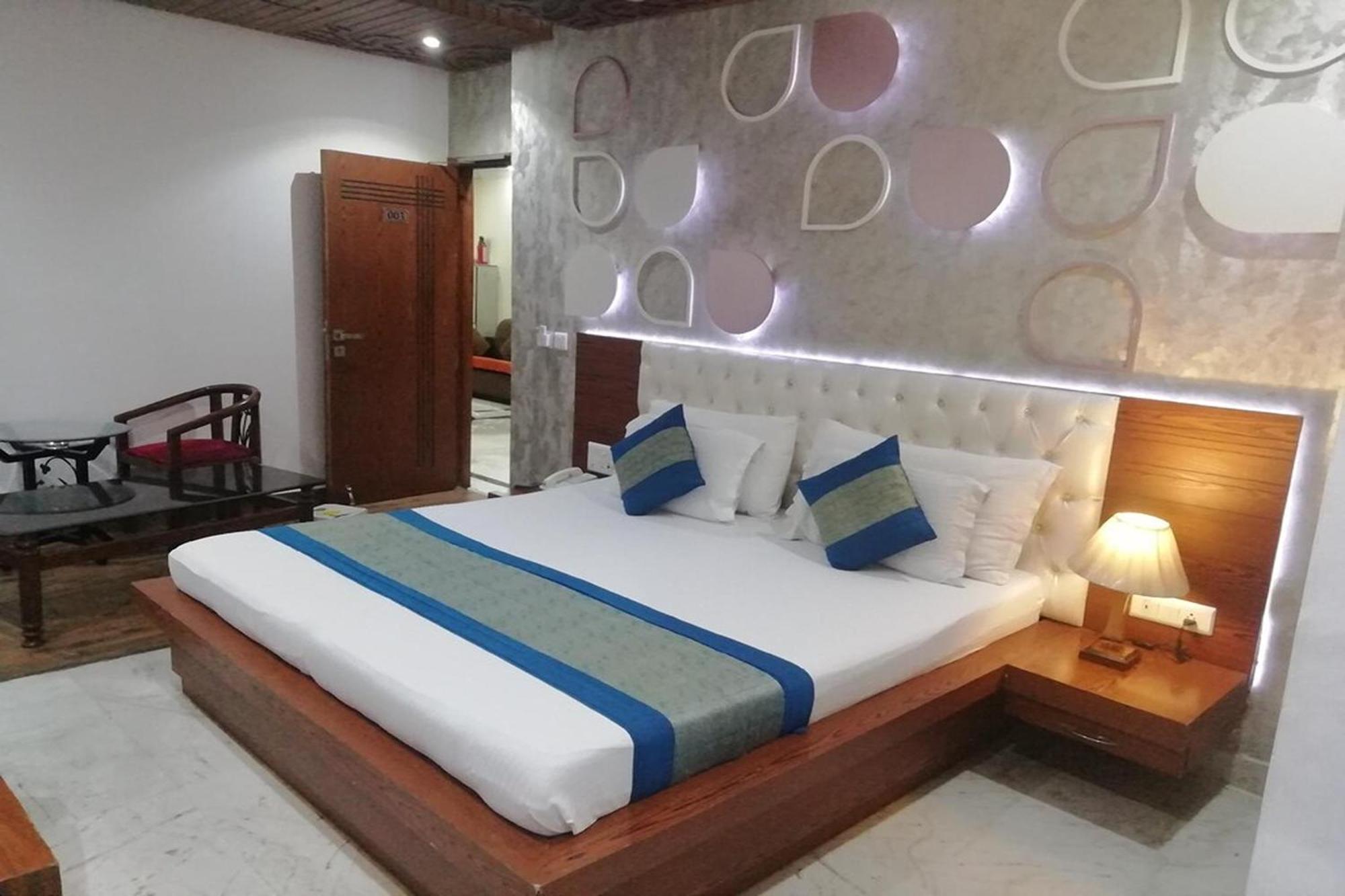 Hotel Indraprastha Delhi  Exterior photo