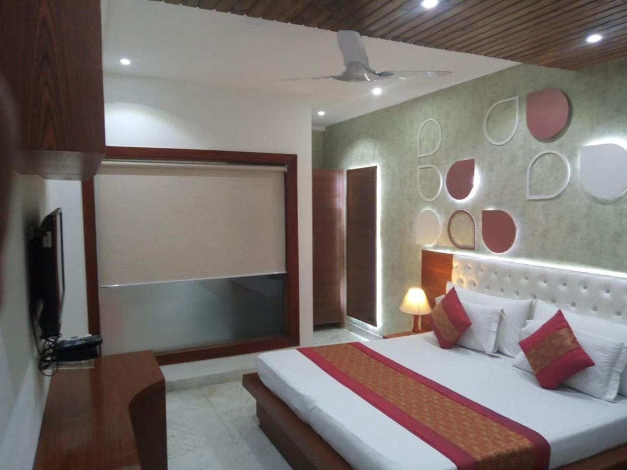 Hotel Indraprastha Delhi  Exterior photo