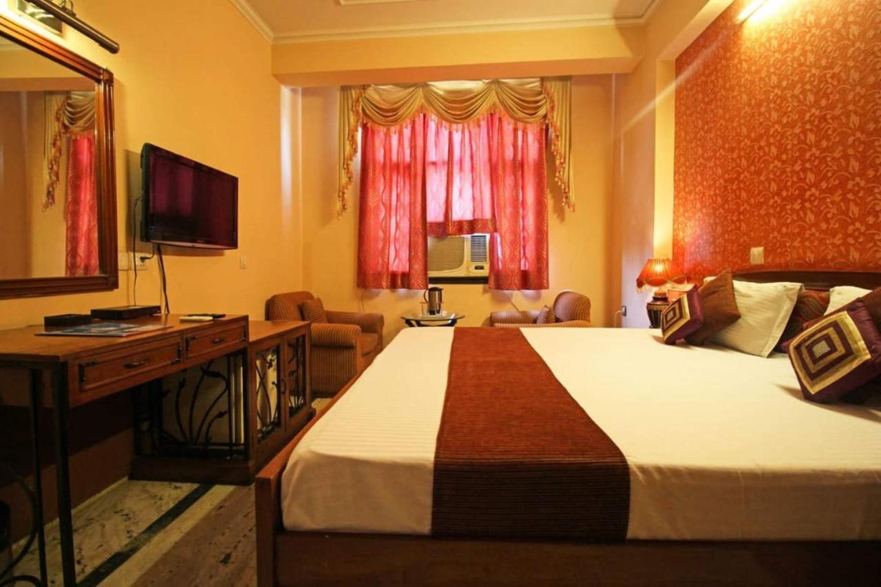 Hotel Indraprastha Delhi  Exterior photo