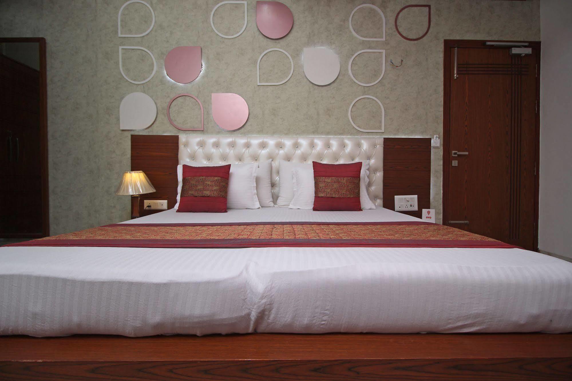 Hotel Indraprastha Delhi  Exterior photo